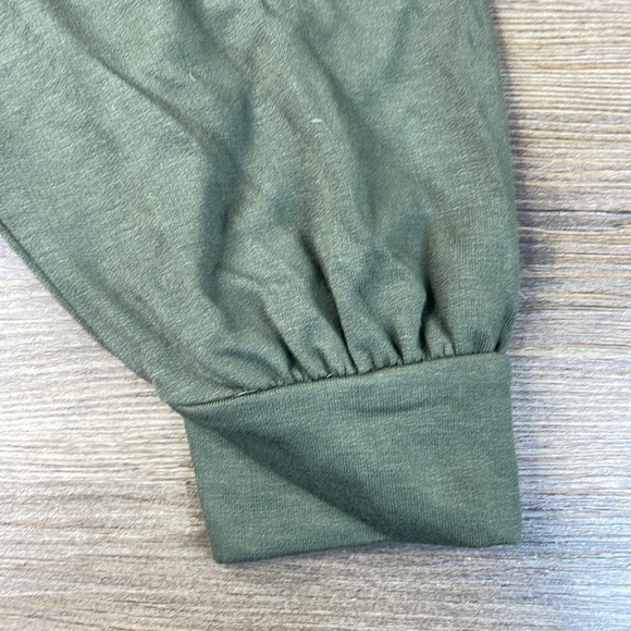 NWT Express Women’s Army Green Long Sleeve Raglan Sleeve Dress, size small - Picture 5 of 12